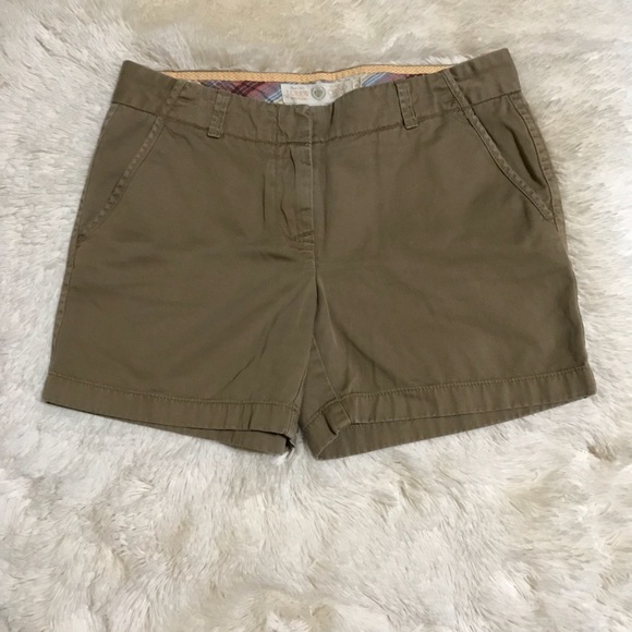 J. Crew Pants - J. Crew chino khaki shorts size 4